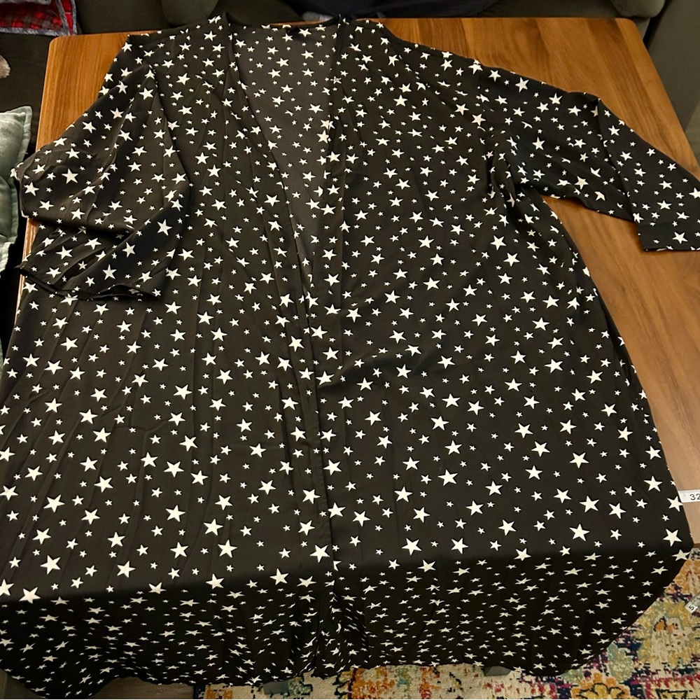 SheIn Black Star Patterned Kimono Robe